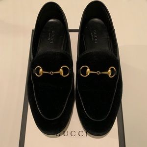 Gucci Jordaan Velvet Black Loafer
